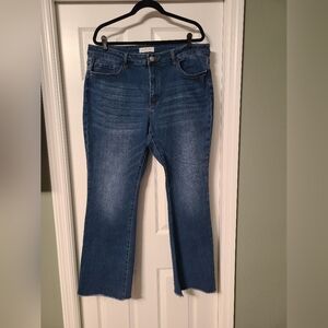 Lovervet 20W Bootcut Jeans - Raw Hem